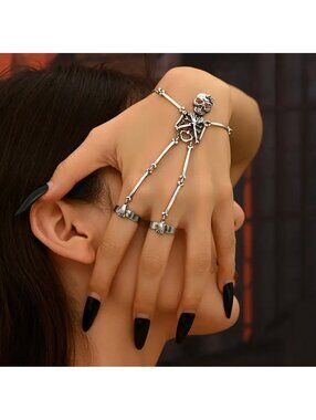 New - Chic - Adjustable /Movable Skull & Bone Design Hand Chain Ring /Bracelet